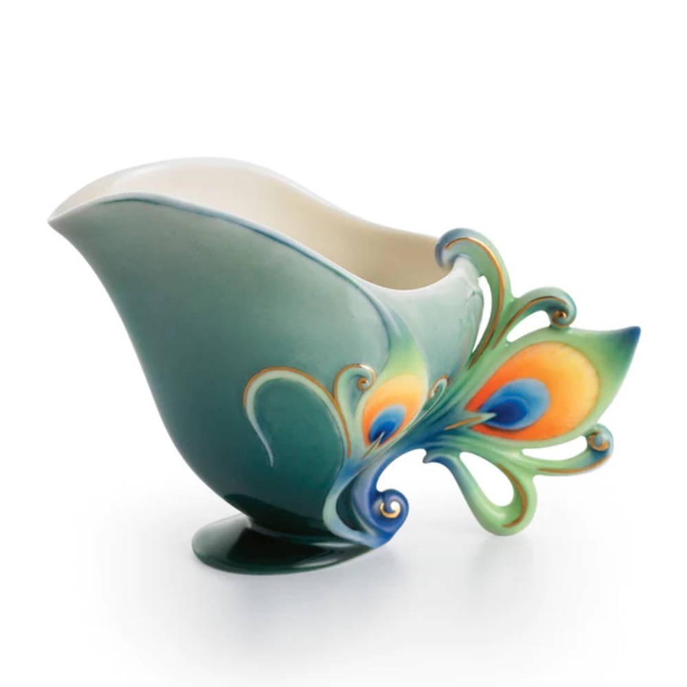 FRANZ MAGNIFICENT PEACOCK PORCELAIN CREAMER (FZ01207)